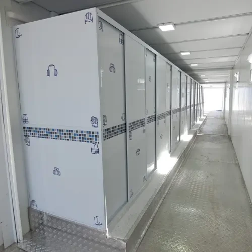 Sanitários Fabricados em Containers | Fibra Módulos e Containers
